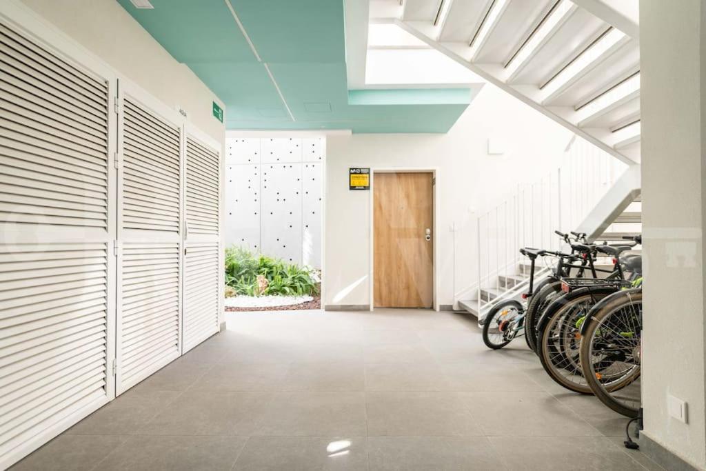 Calm Apartment With Private Patio By Rems Málaga Exterior foto